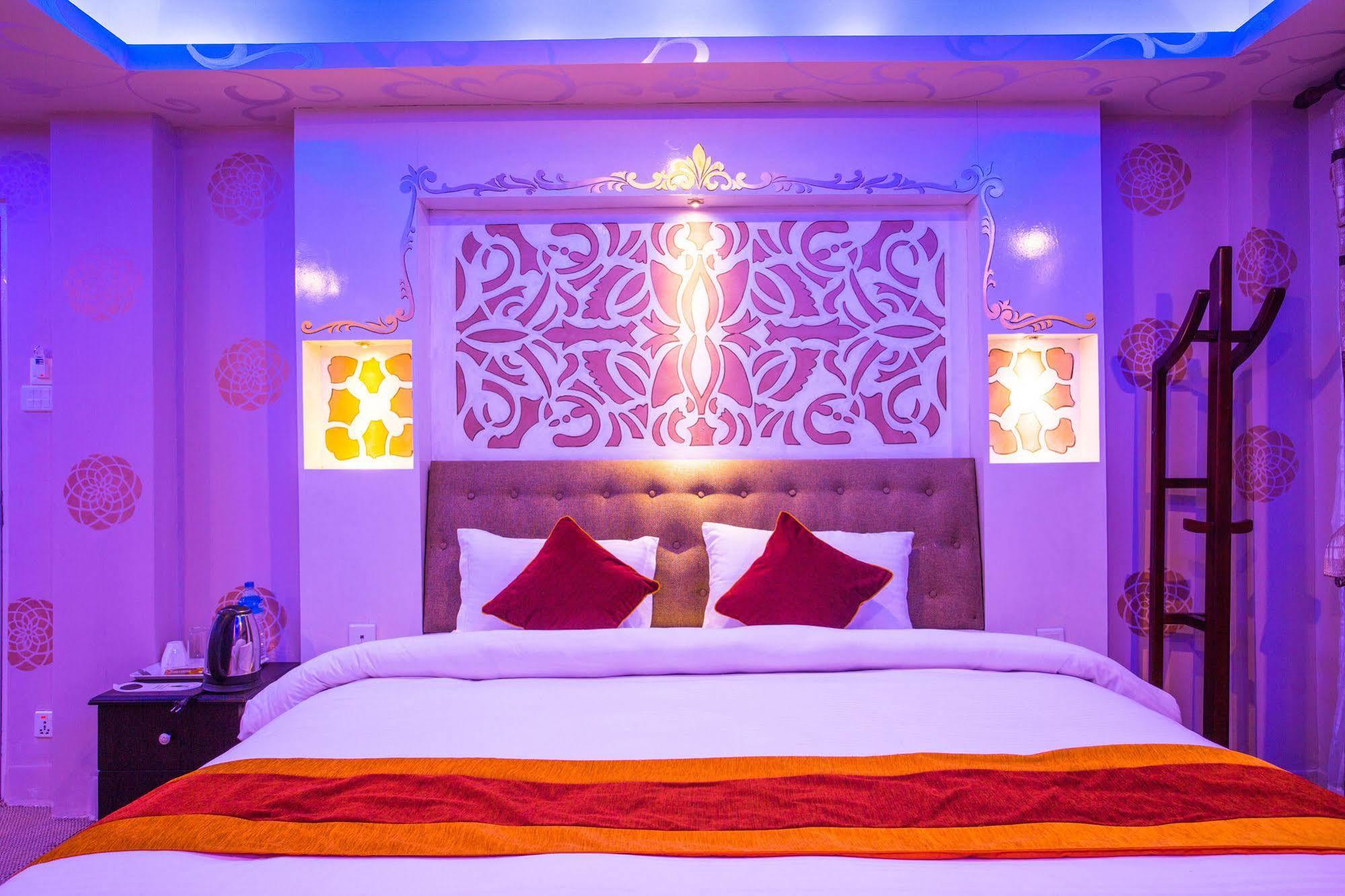 Hotel Nepal Tara Katmandú Exterior foto